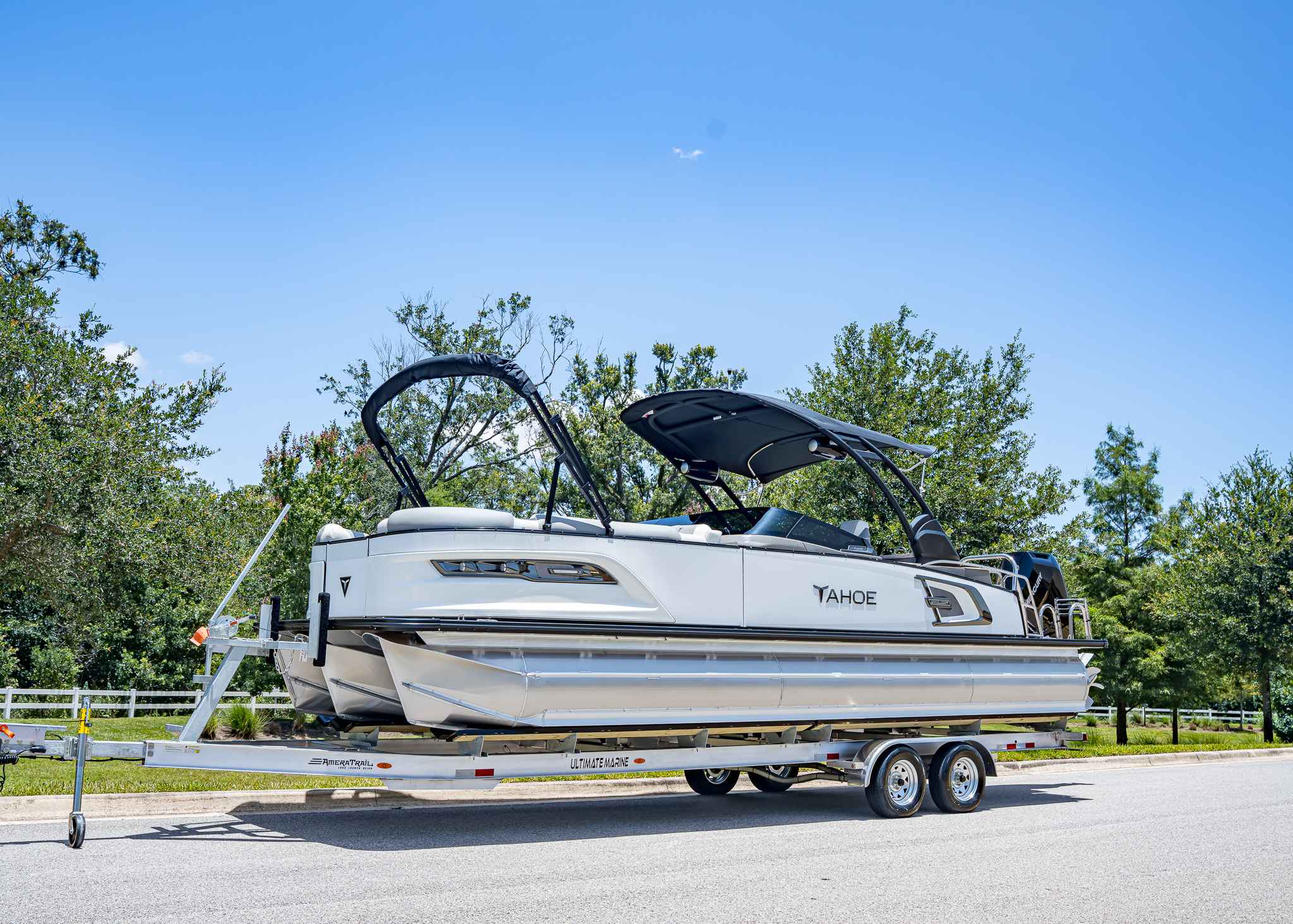 2025 Tahoe Pontoon Grand LTD 27′ Elite Windshield (TA-0012)